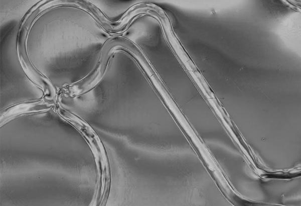 微流道激光焊接 2?m 激光器:徹底改變透明塑料的焊接(圖4)