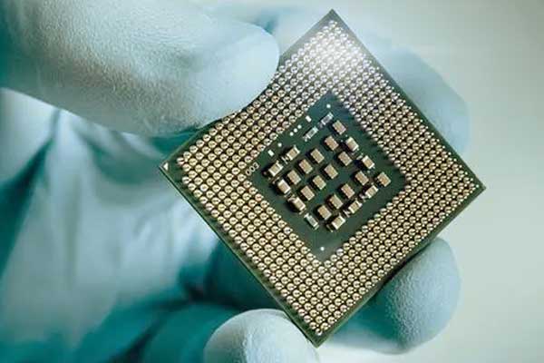 在芯片制造中，激光切割機(jī)扮演的角色是什么？(圖2)