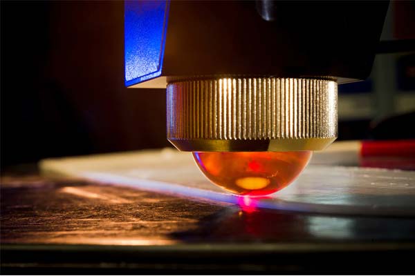 激光焊接機和激光切割機之間有什么區(qū)別呢？(圖2)