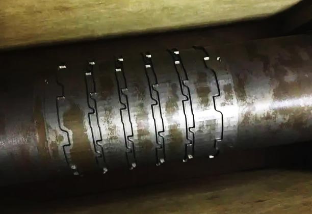 滾刀模切機(jī)跟激光模切機(jī)怎么選？（他們分別有什么優(yōu)勢）(圖1)