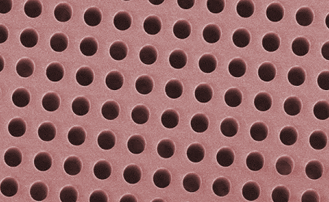 激光打孔在薄膜加工中的精度、效率與局限性探討